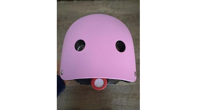 Wisekiddy multi-purpose helmet (rear view). Wisekiddy multi-purpose helmet (rear view).